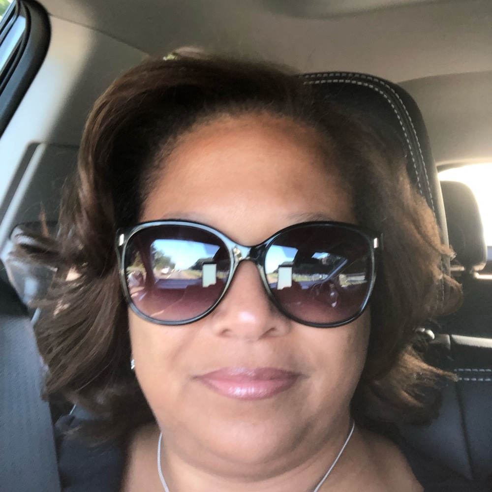 Meet your Posher, Rhodeshia